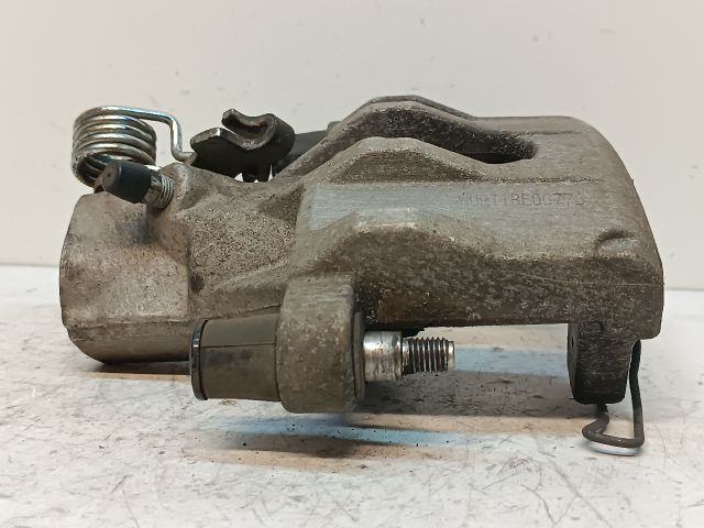 bontott VOLVO V50 Jobb hátsó Féknyereg Munkahengerrel