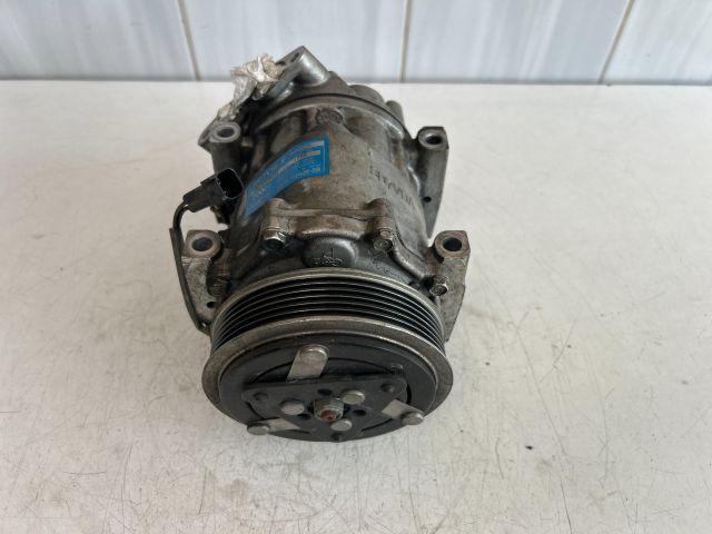 bontott VOLVO V50 Klímakompresszor