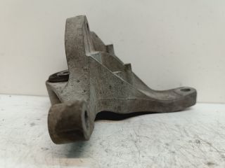 bontott VOLVO V50 Motor Tartó Bak Jobb