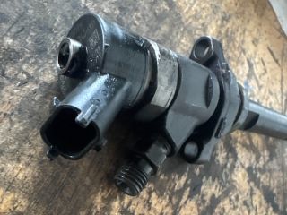 bontott VOLVO V50 Porlasztó (1 db)