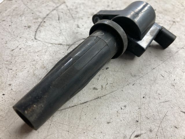 bontott VOLVO V50 Gyújtótrafó