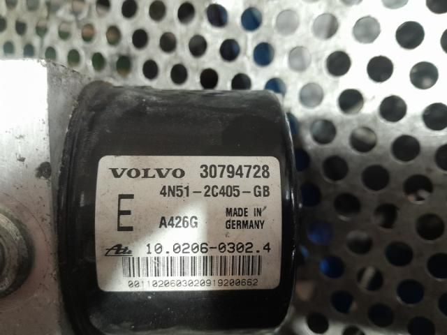 bontott VOLVO V50 ABS Kocka