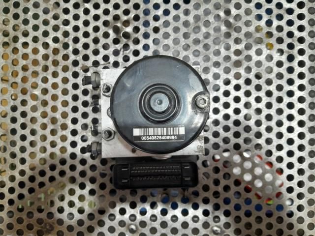 bontott VOLVO V50 ABS Kocka