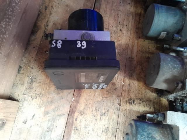 bontott VOLVO V50 ABS Kocka