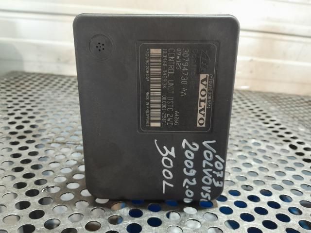 bontott VOLVO V50 ABS Kocka