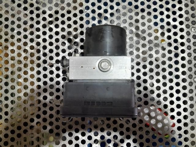 bontott VOLVO V50 ABS Kocka