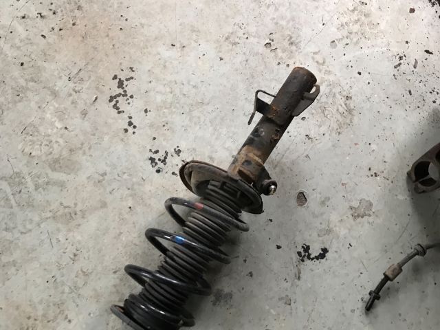 bontott VOLVO V50 Bal első Gólyaláb (Lengécsillapító, Rugó)