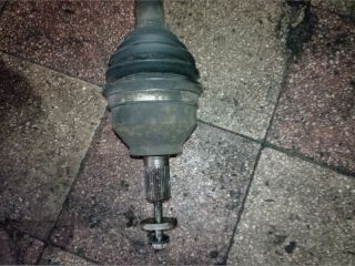 bontott VOLVO V50 Bal Féltengely