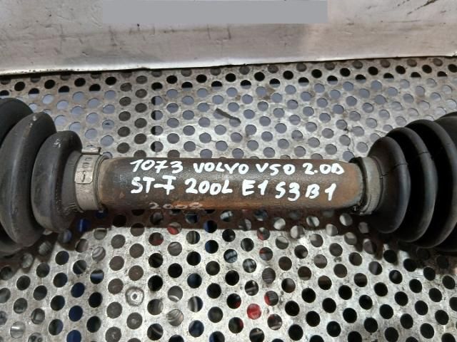 bontott VOLVO V50 Bal Féltengely