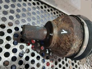 bontott VOLVO V50 Bal Féltengely