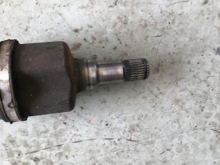 bontott VOLVO V50 Bal Féltengely