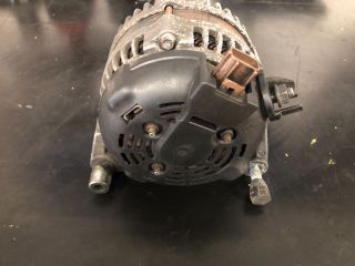 bontott VOLVO V50 Generátor