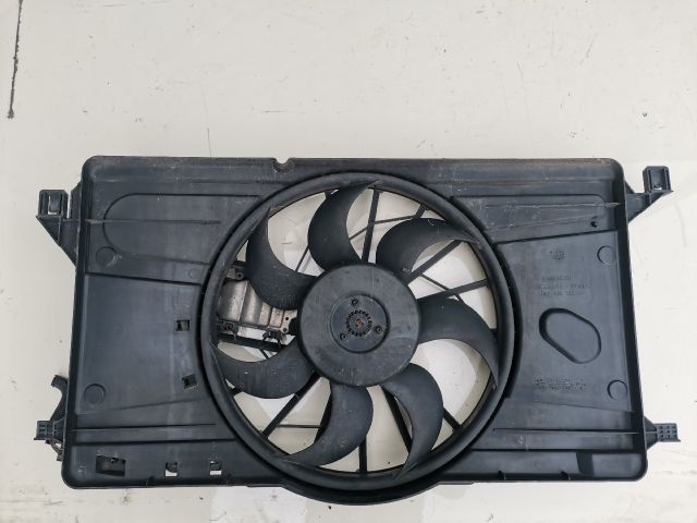 bontott VOLVO V50 Hűtőventilátor