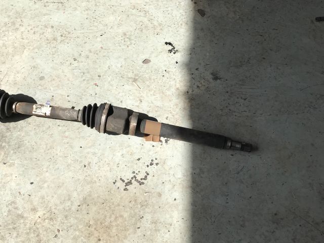 bontott VOLVO V50 Jobb Féltengely