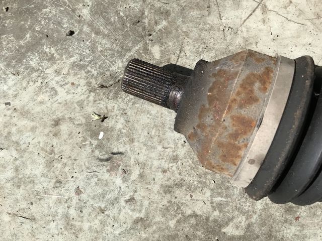 bontott VOLVO V50 Jobb Féltengely