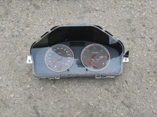 bontott VOLVO V50 Kilométeróra