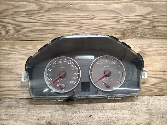 bontott VOLVO V50 Kilométeróra