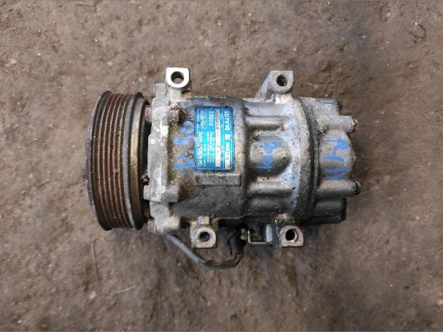 bontott VOLVO V50 Klímakompresszor