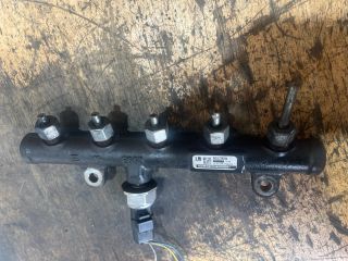 bontott VOLVO V50 Közösnyomócső