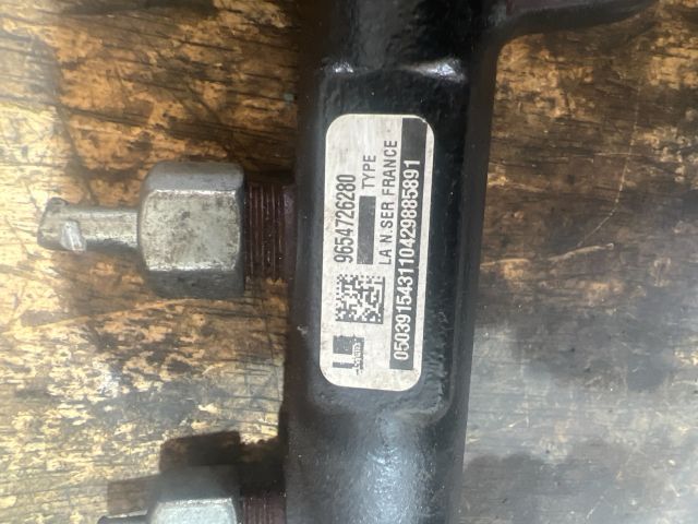 bontott VOLVO V50 Közösnyomócső