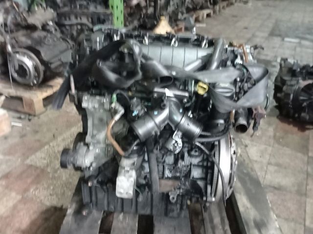 bontott VOLVO V50 Motor (Fűzött blokk hengerfejjel)