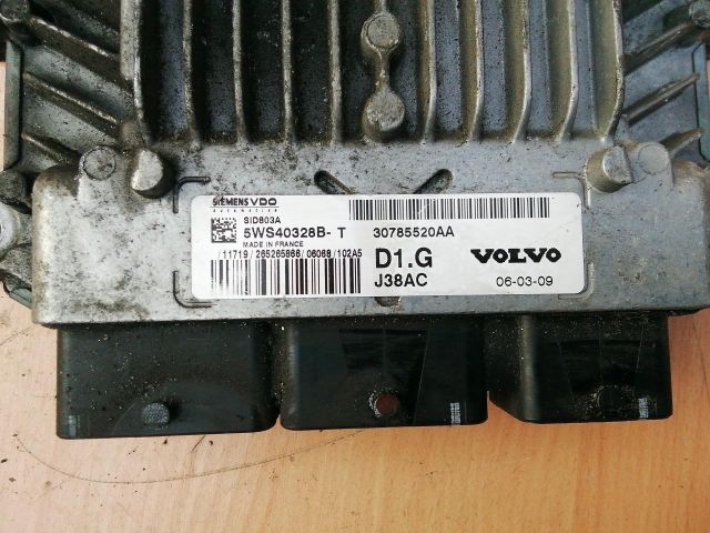bontott VOLVO V50 Motorvezérlő