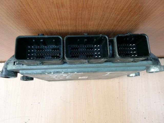 bontott VOLVO V50 Motorvezérlő