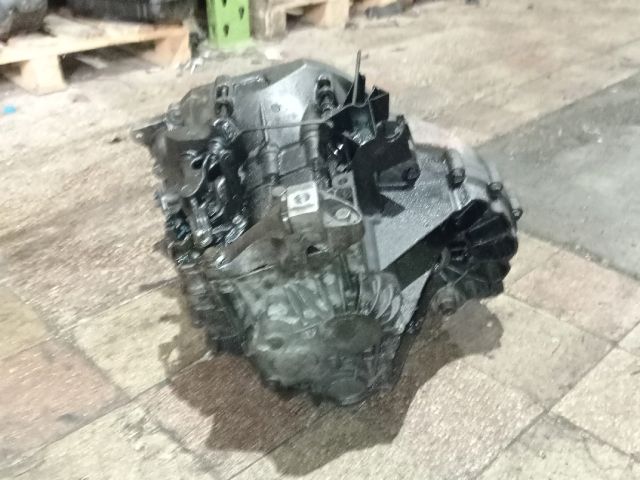 bontott VOLVO V50 Váltó (Mechanikus)