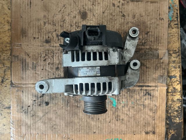 bontott VOLVO V50 Generátor