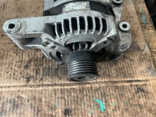 bontott VOLVO V50 Generátor