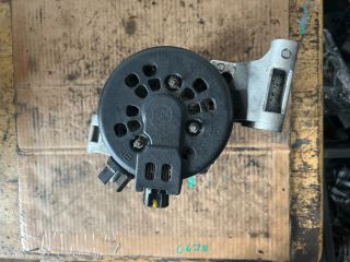 bontott VOLVO V50 Generátor