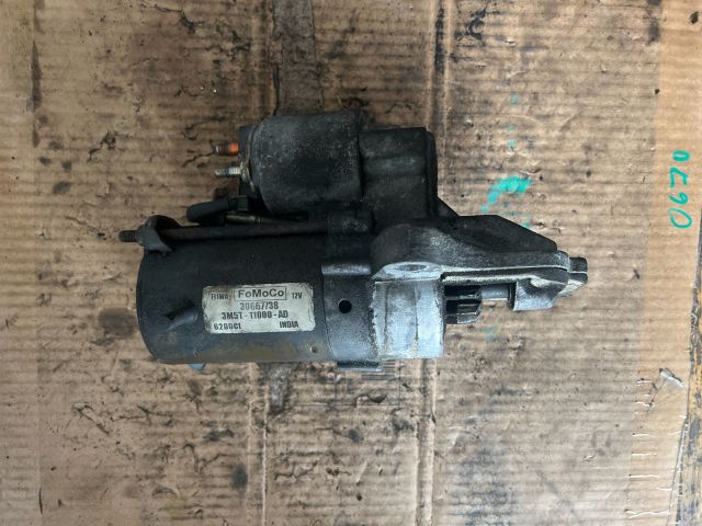 bontott VOLVO V50 Önindító