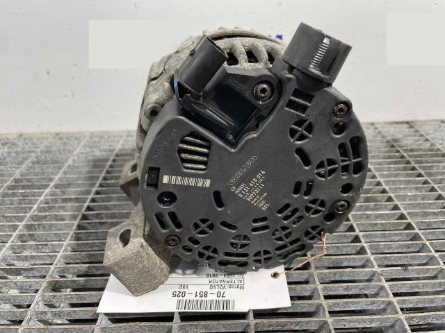 bontott VOLVO V50 Generátor