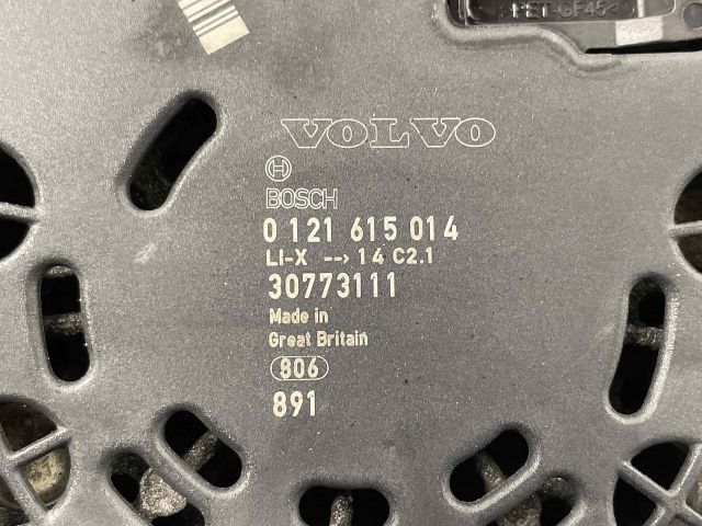 bontott VOLVO V50 Generátor