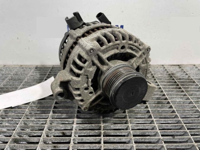bontott VOLVO V50 Generátor