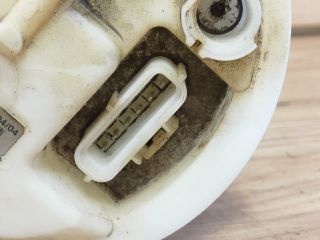 bontott VOLVO V50 Üzemanyag Szivattyú