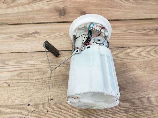 bontott VOLVO V50 Üzemanyag Szivattyú