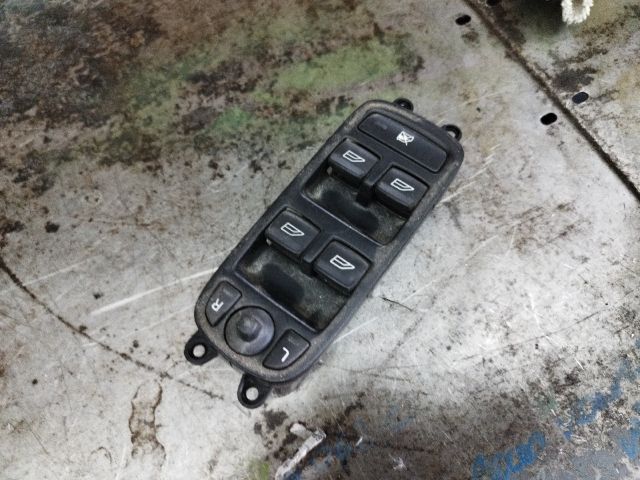 bontott VOLVO V50 Ablakemelő és Tükör Kapcsoló