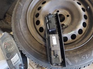 bontott VOLVO V50 Ablakemelő és Tükör Kapcsoló