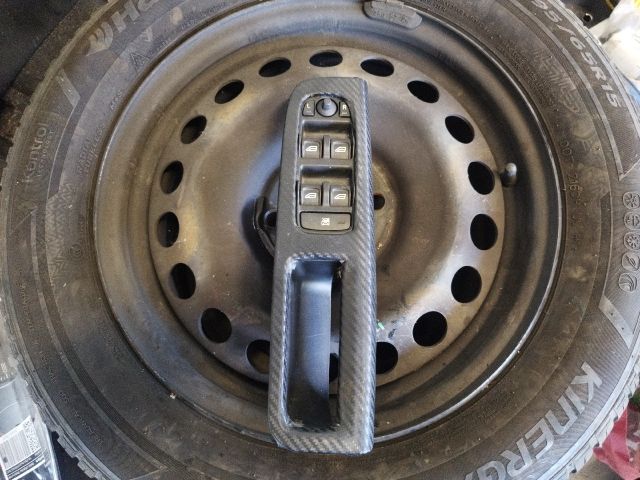 bontott VOLVO V50 Ablakemelő és Tükör Kapcsoló