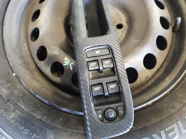 bontott VOLVO V50 Ablakemelő és Tükör Kapcsoló