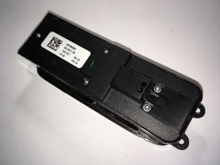 bontott VOLVO V50 Ablakemelő Kapcsoló Négyes / Kettes