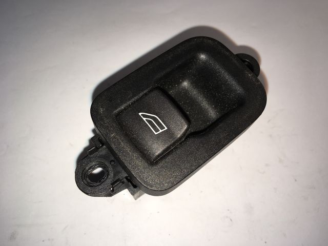 bontott VOLVO V50 Ablakemelő Kapcsoló (Pozíciófüggetlen)