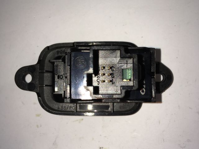 bontott VOLVO V50 Ablakemelő Kapcsoló (Pozíciófüggetlen)