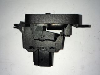 bontott VOLVO V50 Ablakemelő Kapcsoló (Pozíciófüggetlen)