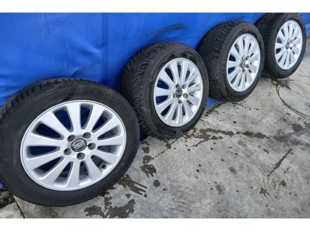 bontott VOLVO V50 Alufelni Szett Gumival