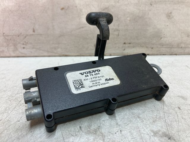 bontott VOLVO V50 Antenna Erősítő