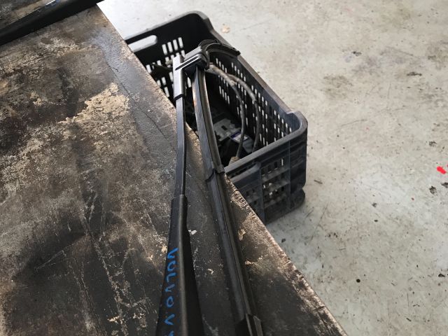 bontott VOLVO V50 Bal első Ablaktörlő Kar