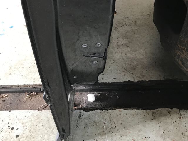 bontott VOLVO V50 Bal első Ajtó (Részeivel)