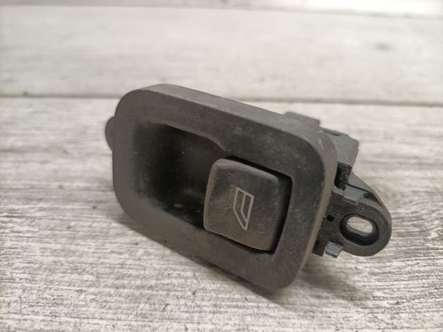 bontott VOLVO V50 Bal hátsó Ablakemelő Kapcsoló